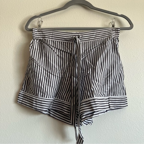 NWT Ettitude Bamboo Sateen Pajama Shorts in Gray /Slate Stripe Size Small - Picture 3 of 11